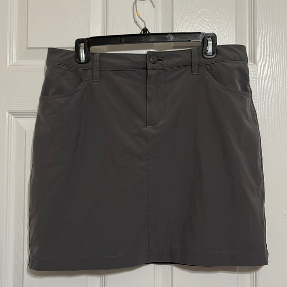 Eddie Bauer Gray Skort Size 10 - Picture 1 of 8